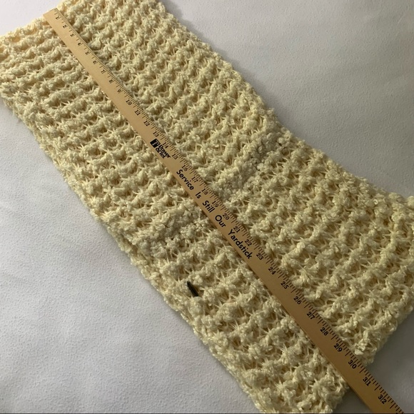 Steve Madden Chunky Knit Off White Infinity Scarf - Picture 7 of 8